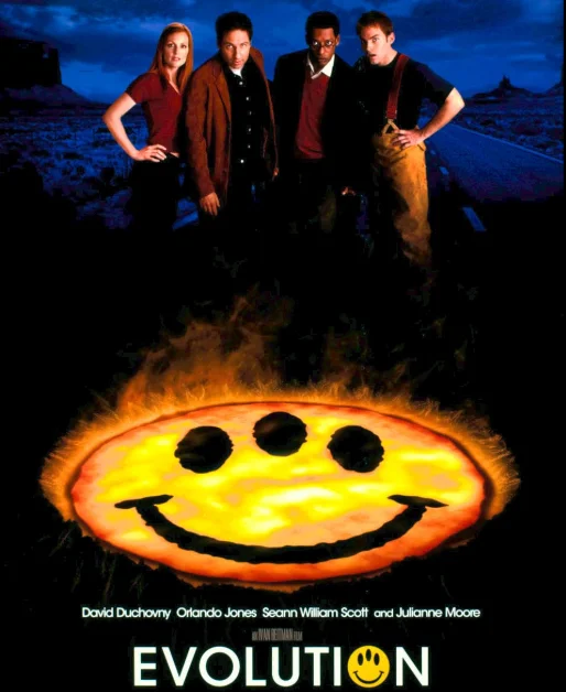 Cartel de la película Evolution con Julianne Moore y David Duchovny.